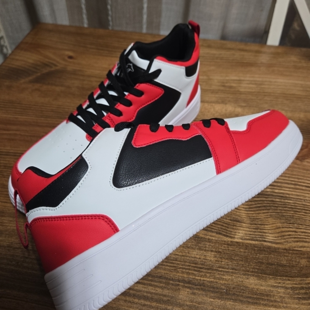 Stylish Red and Black Men's Sneakers